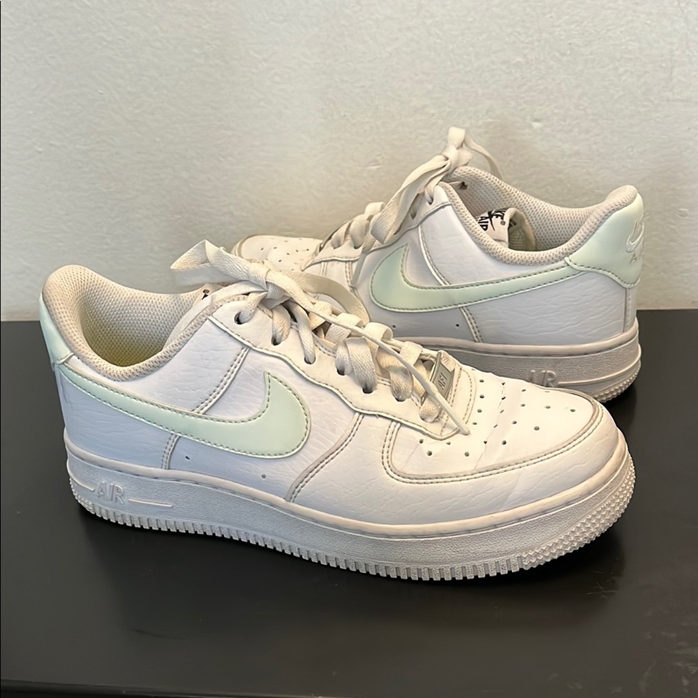 Nike Air Force 1 | white with jade mist swoosh